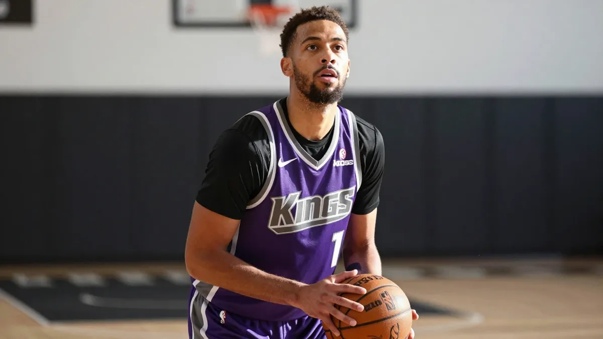 Sacramento Kings Sign Ben Simmons in NBA Comeback Bid