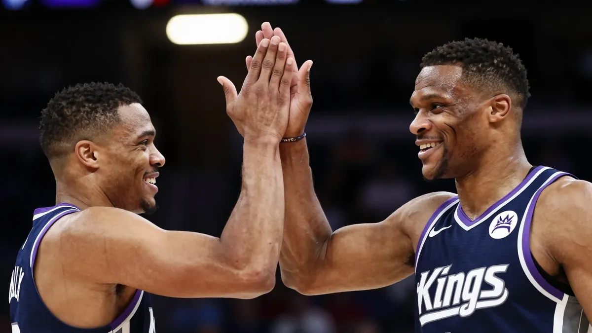 Sacramento Kings Win Big with Alapag and Westbrook